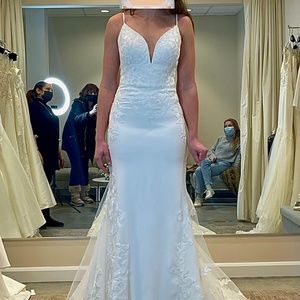 Wedding gown